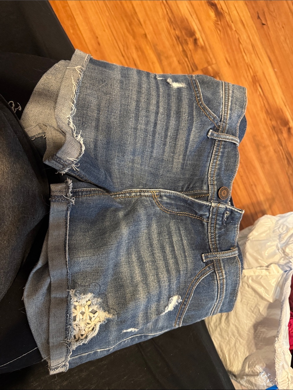 Hollister denim shorts midi size 5